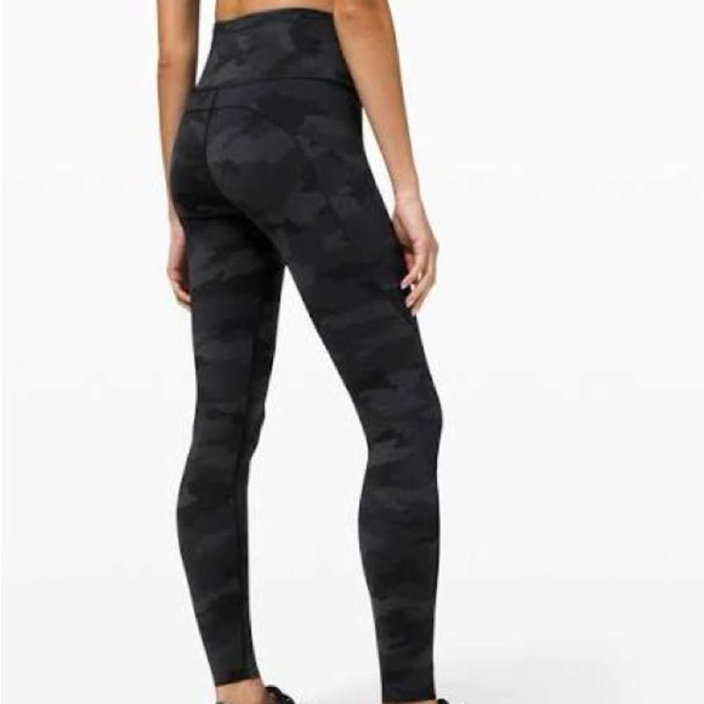 Lululemon Fast & Free 28” - Camo print